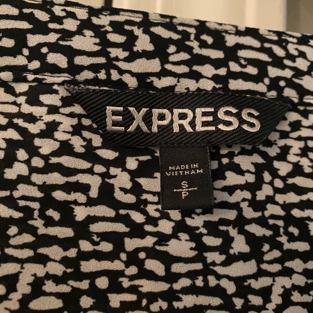 Express top - Picture 2 of 2